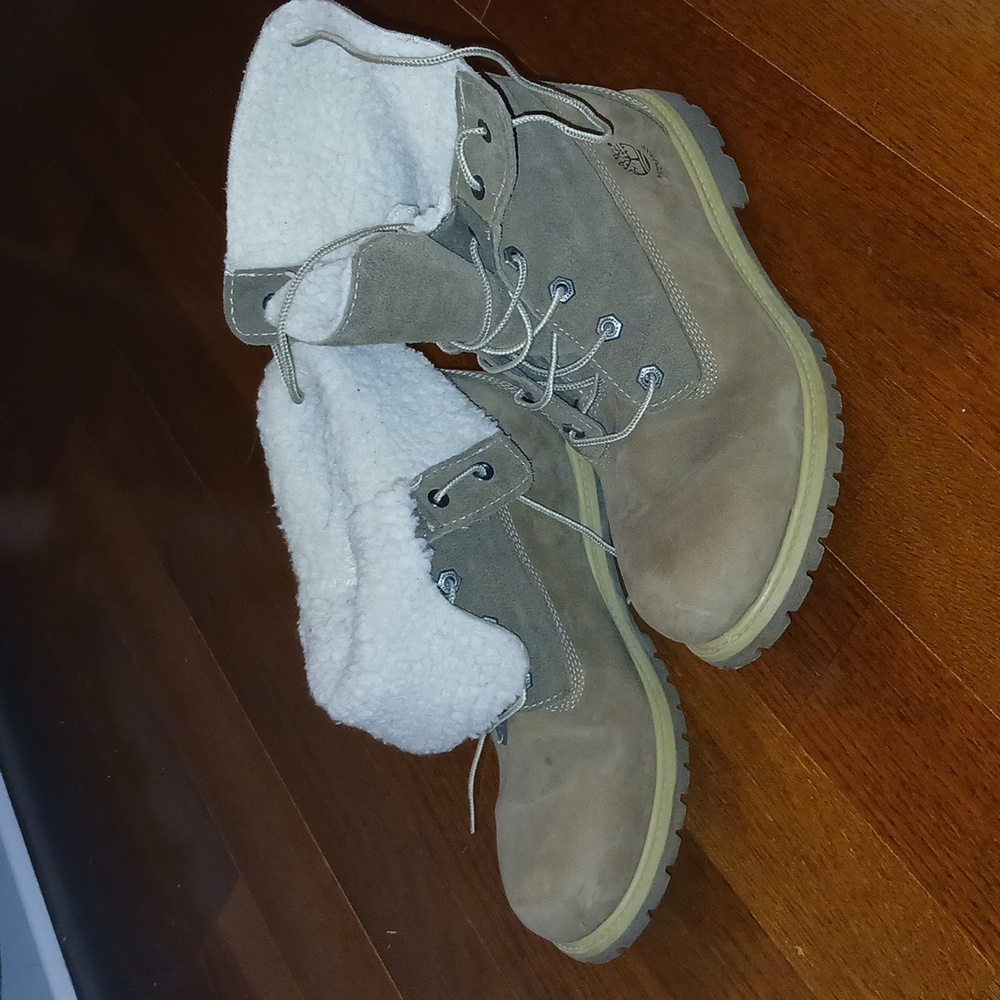 Womens timberland waterproof winter boots size 10